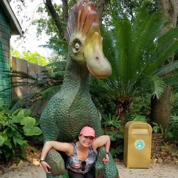 Meet your Posher, Denisse - Picture 1 of 1